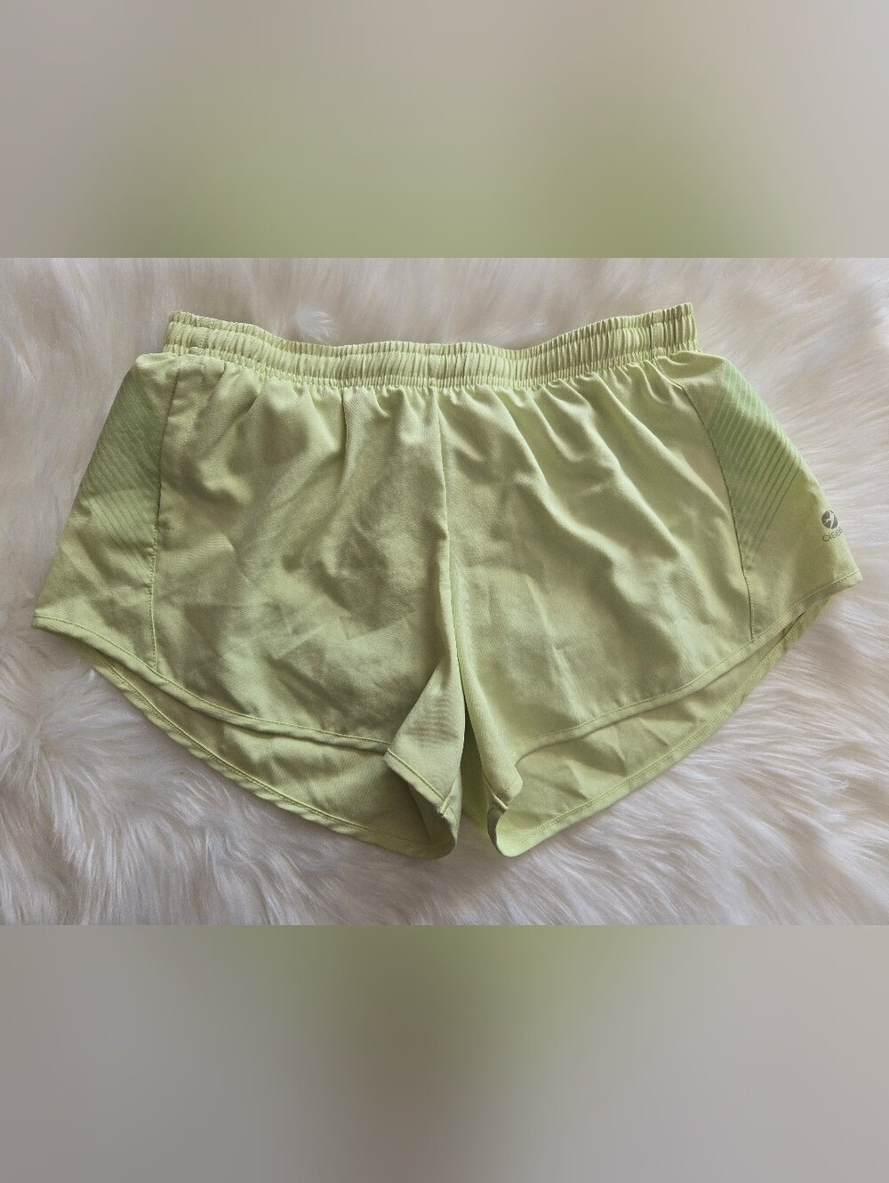 Oiselle Light Green Women’s Athletic Shorts, size 6